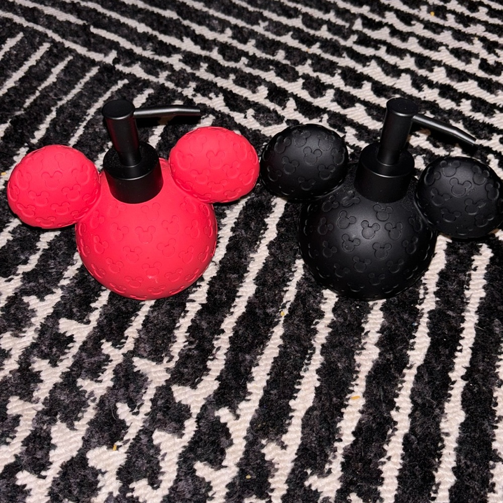 Disney Mickey Mouse figure soap dispensers(set)